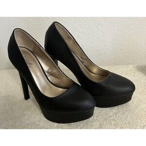 Qupid Women's Black Snakeskin Platform Silletto Pumps Size 7 Chucky Heels